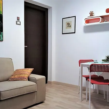 Nomapartments Il Cortile Romey Apartman